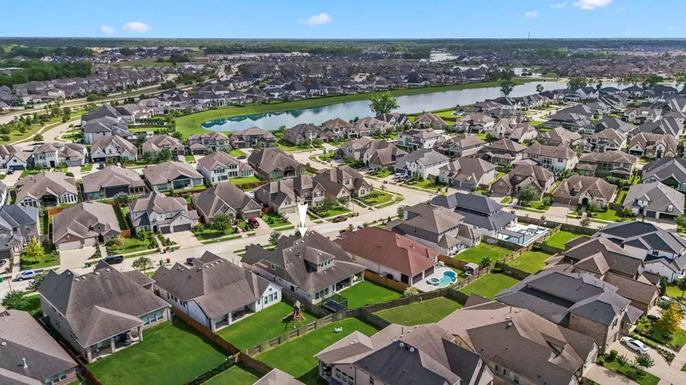 10615 Parkwood Court Missouri City, TX 77459