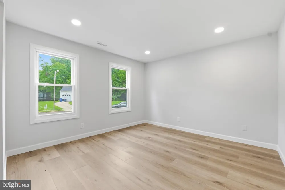 14 SADDLE DRIVE Mount Laurel, NJ 08054