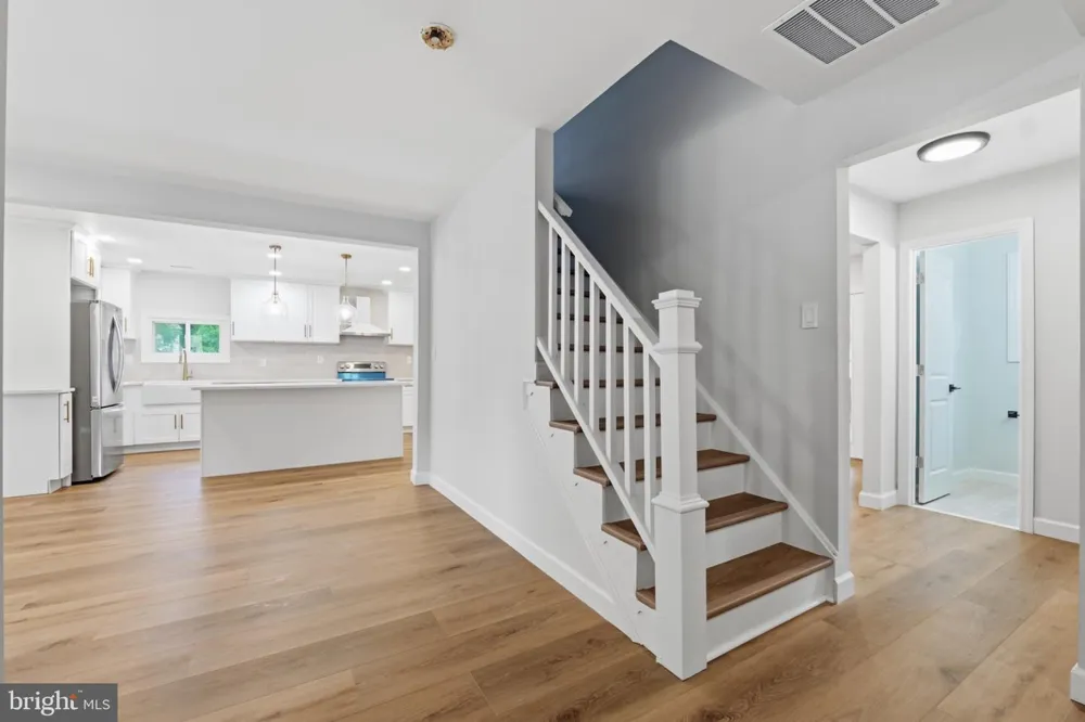 14 SADDLE DRIVE Mount Laurel, NJ 08054