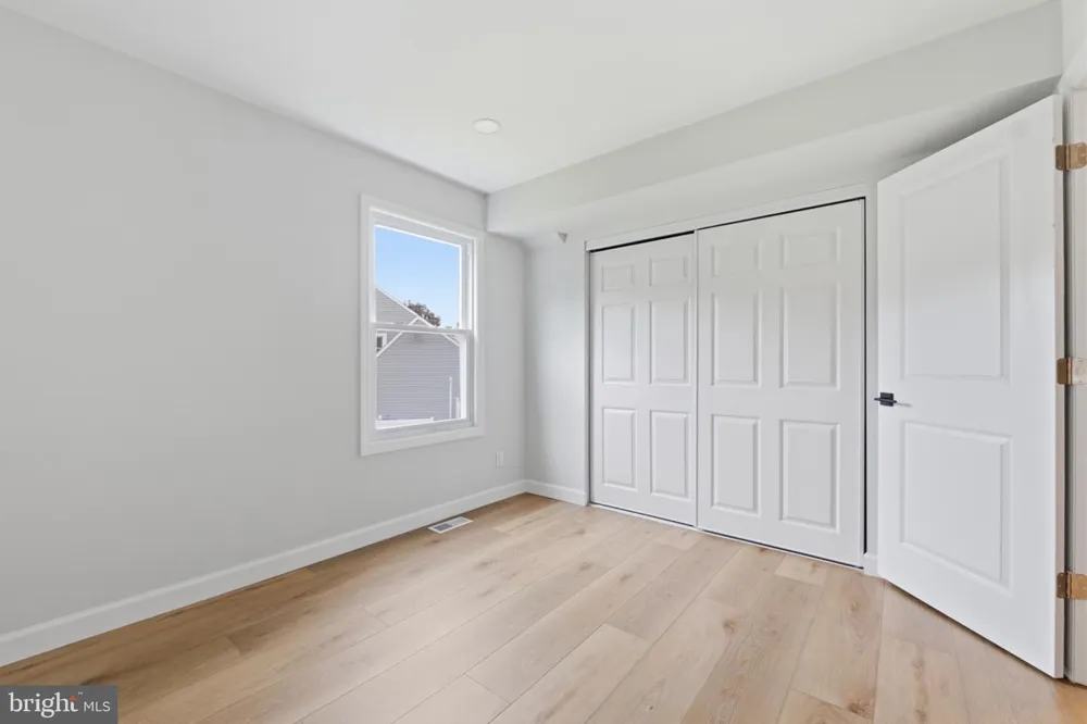 14 SADDLE DRIVE Mount Laurel, NJ 08054
