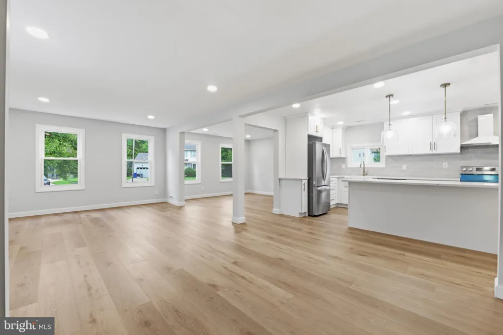 14 SADDLE DRIVE Mount Laurel, NJ 08054