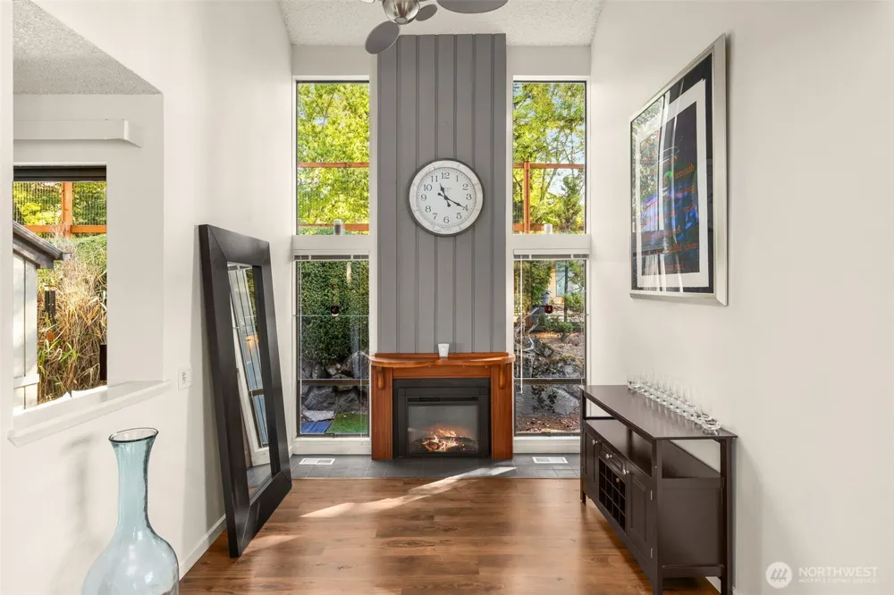 3400 108th Place NE #2 Bellevue, WA 98004