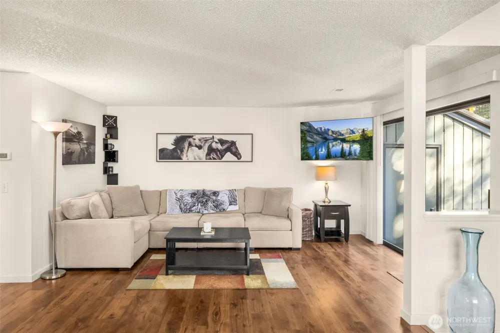 3400 108th Place NE #2 Bellevue, WA 98004