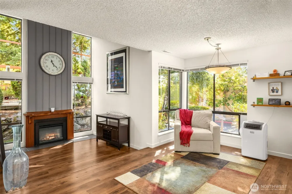 3400 108th Place NE #2 Bellevue, WA 98004