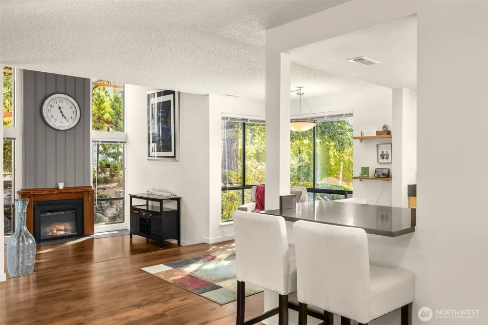 3400 108th Place NE #2 Bellevue, WA 98004