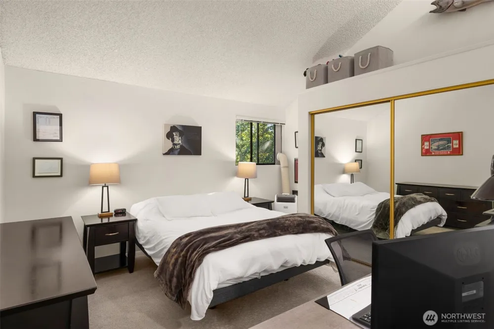 3400 108th Place NE #2 Bellevue, WA 98004