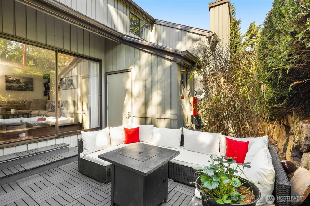 3400 108th Place NE #2 Bellevue, WA 98004