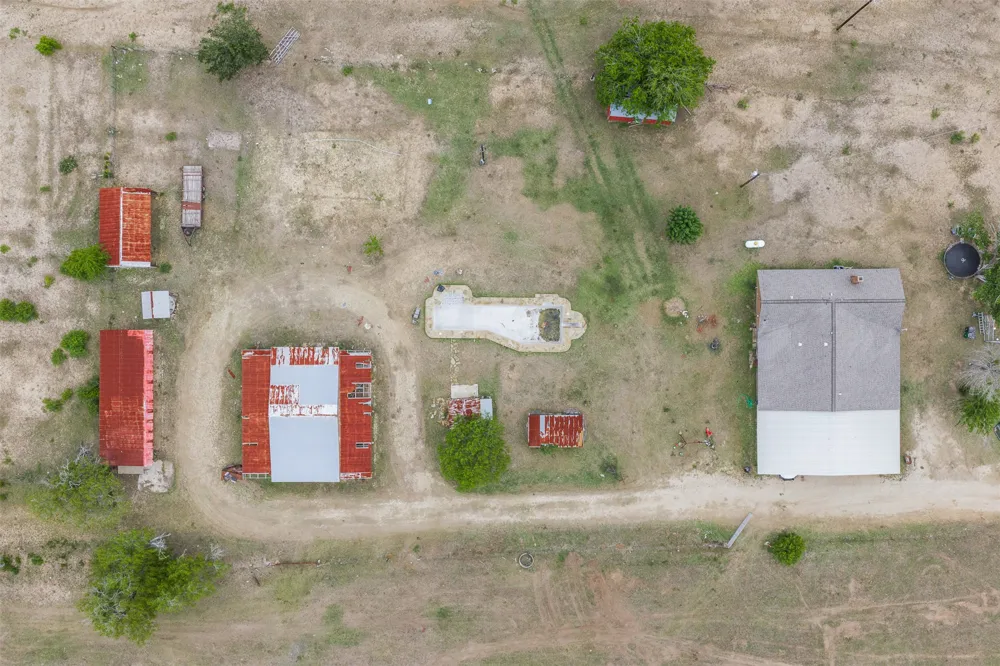 9765 FM 20 Lockhart, TX 78644