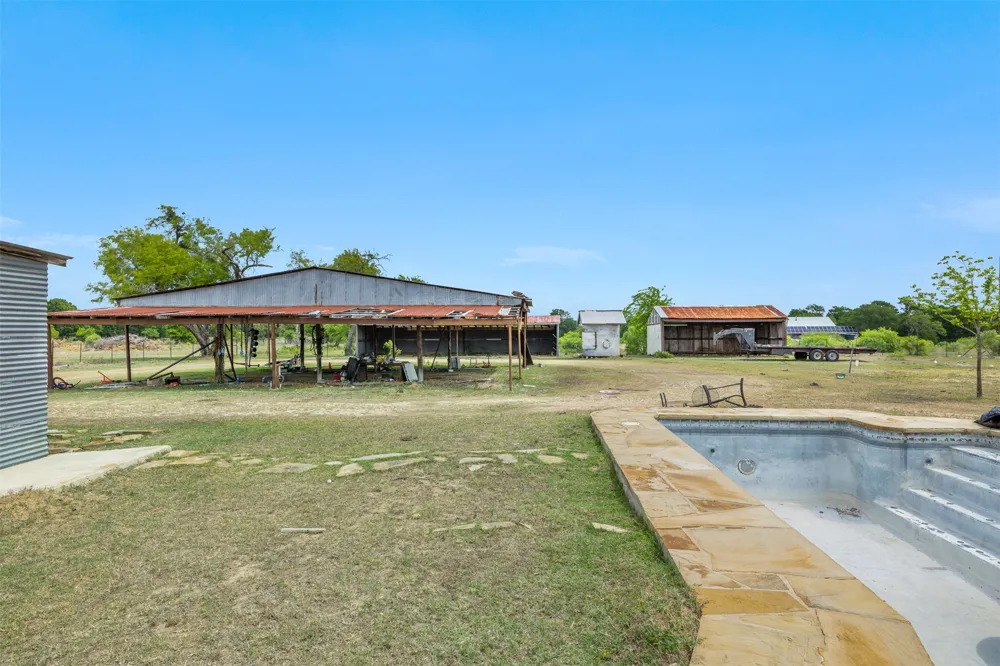 9765 FM 20 Lockhart, TX 78644
