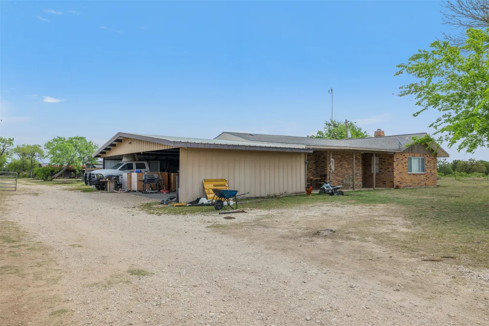 9765 FM 20 Lockhart, TX 78644