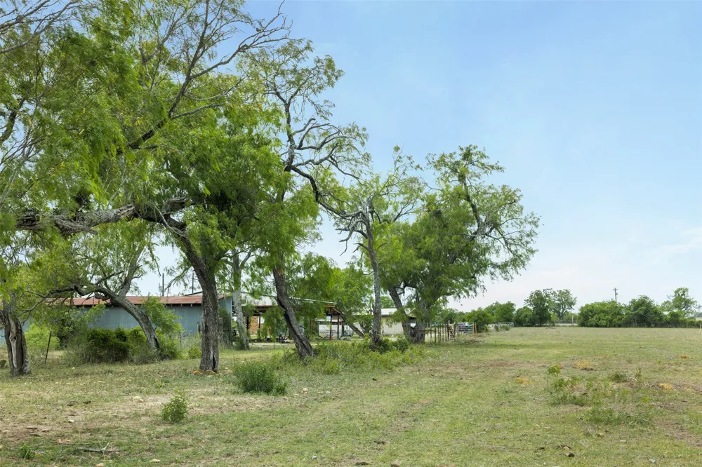 9765 FM 20 Lockhart, TX 78644