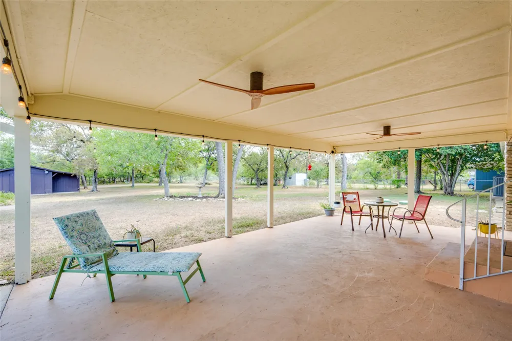 402 Suttles Avenue San Marcos, TX 78666