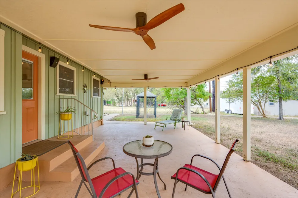402 Suttles Avenue San Marcos, TX 78666