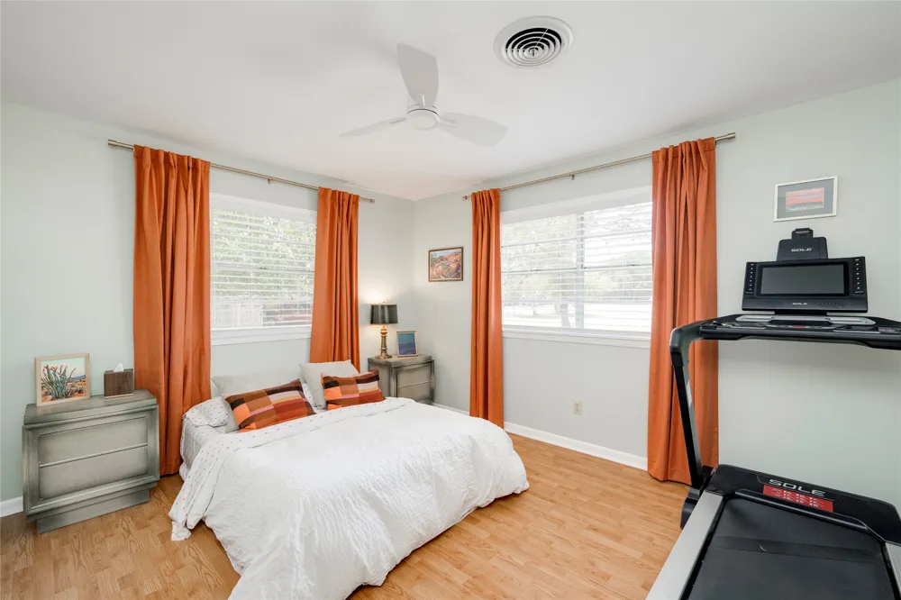 402 Suttles Avenue San Marcos, TX 78666