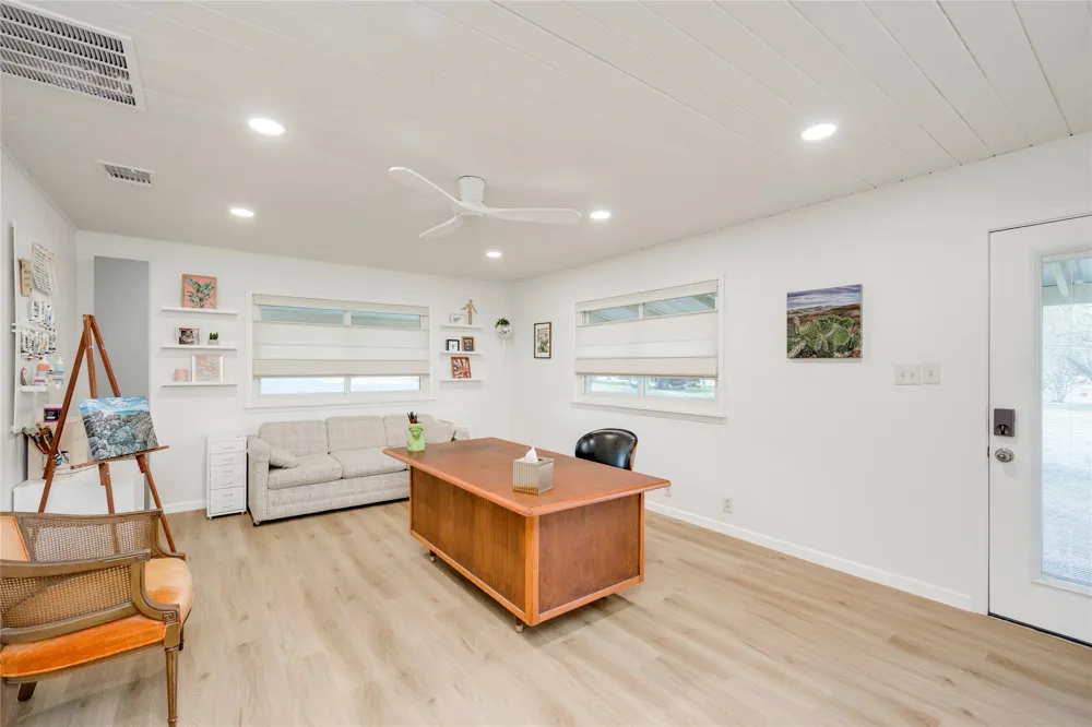 402 Suttles Avenue San Marcos, TX 78666