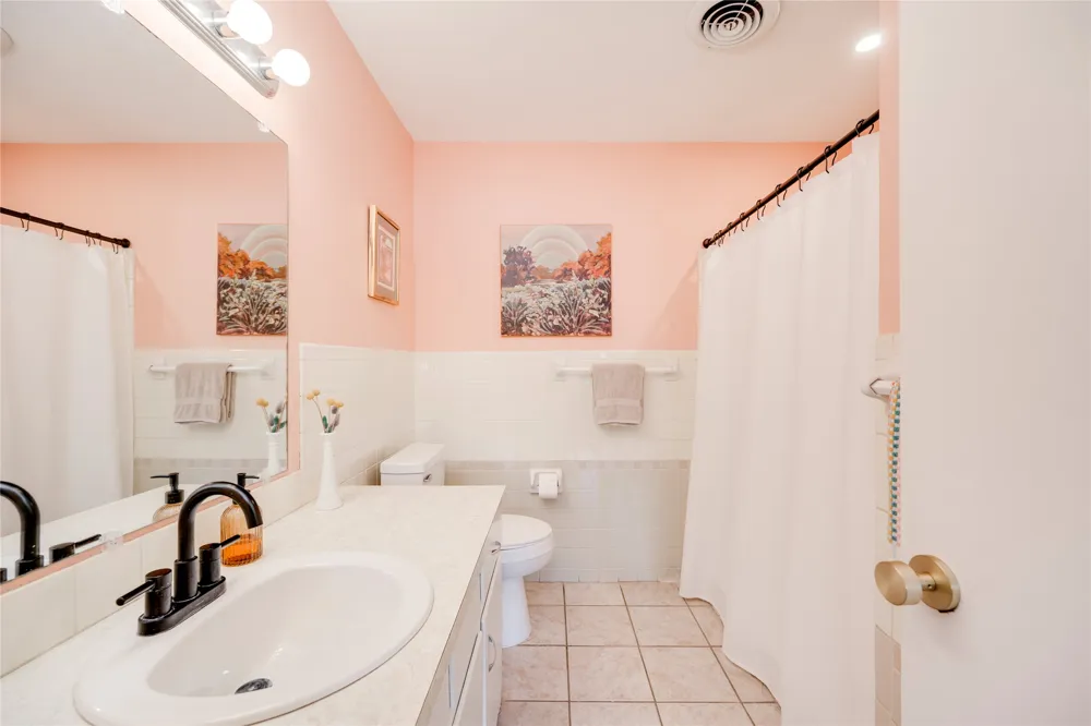 402 Suttles Avenue San Marcos, TX 78666