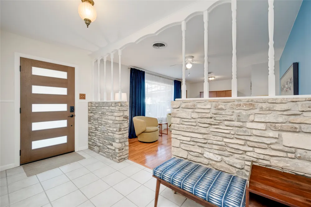 402 Suttles Avenue San Marcos, TX 78666