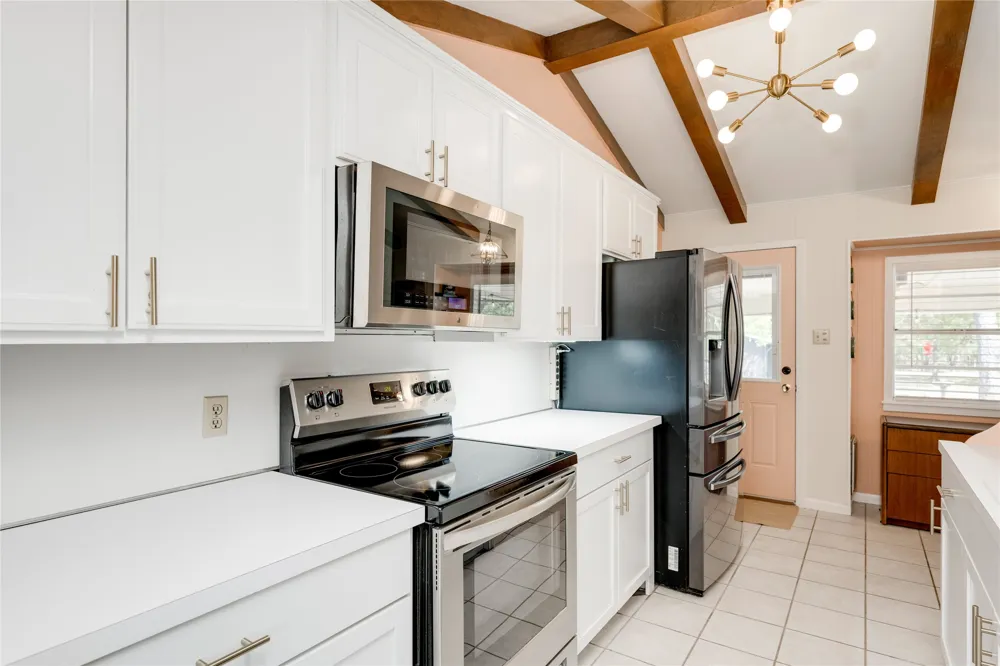 402 Suttles Avenue San Marcos, TX 78666