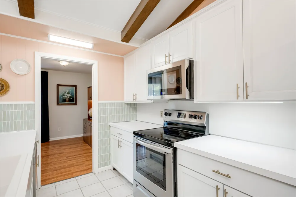 402 Suttles Avenue San Marcos, TX 78666