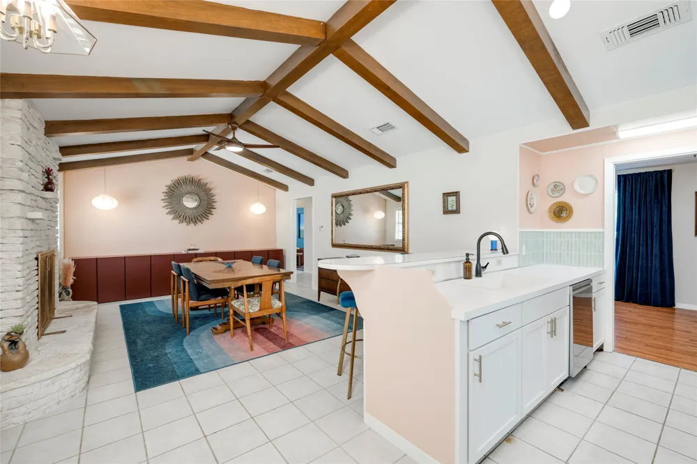402 Suttles Avenue San Marcos, TX 78666