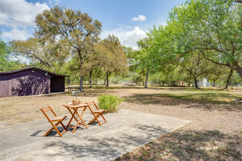 402 Suttles Avenue San Marcos, TX 78666