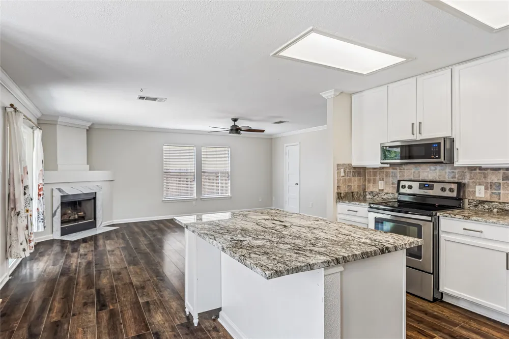 3607 Bass Loop Round Rock, TX 78665