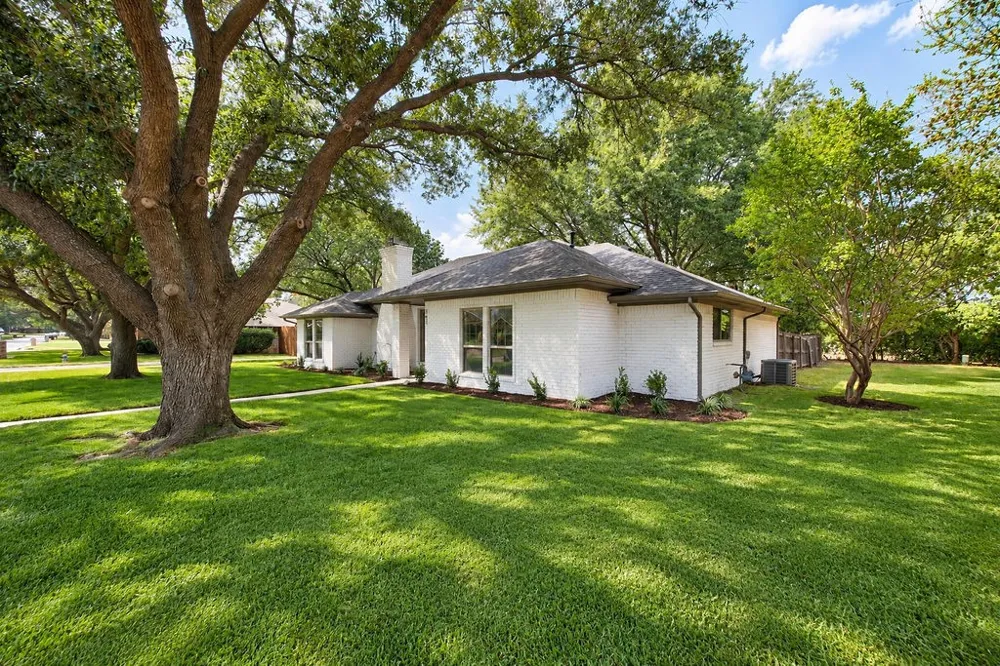 141 Baird Circle Highland Village, TX 75077