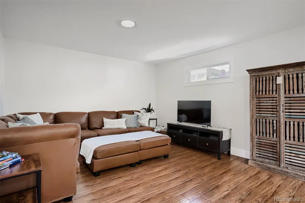 2739 S Lincoln Street Englewood, CO 80113