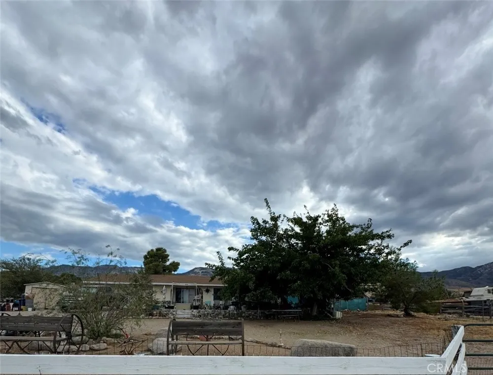 32811 Azurite Lucerne Valley, CA 92356
