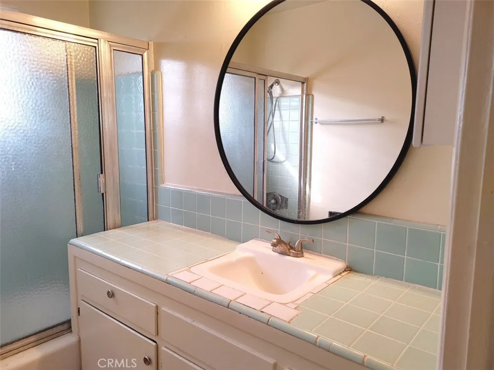 8829 Alcott Street #6 Los Angeles, CA 90035