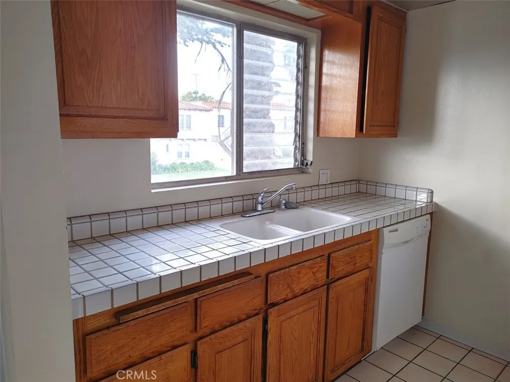 8829 Alcott Street #6 Los Angeles, CA 90035
