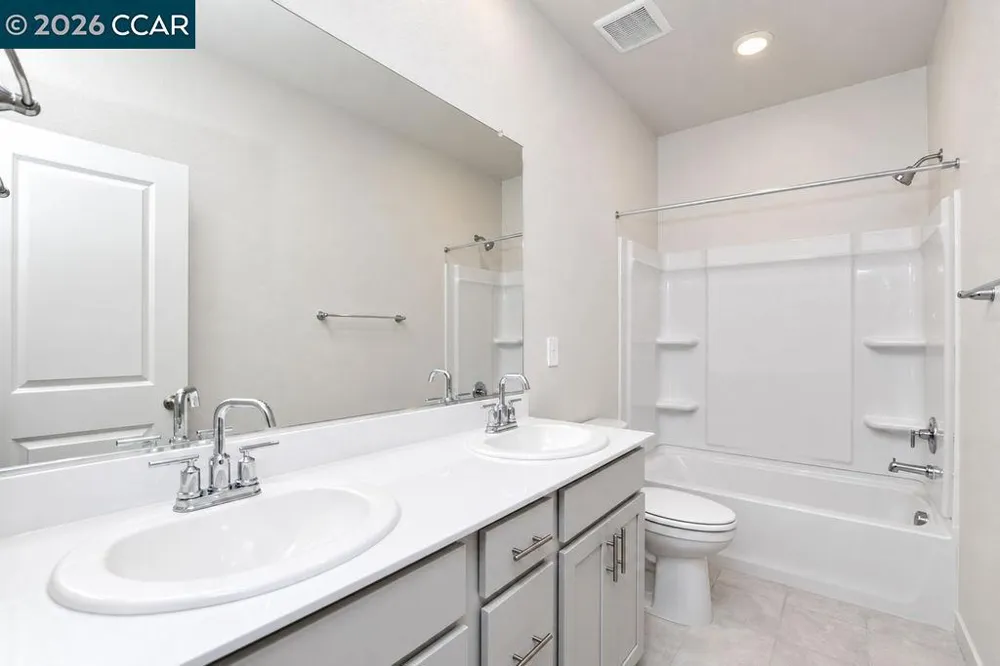 5204 Kestrel Antioch, CA 94531