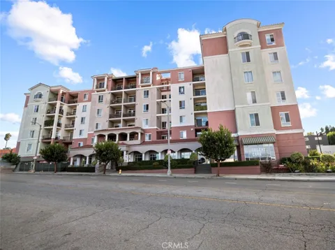 3750 Santa Rosalia #303