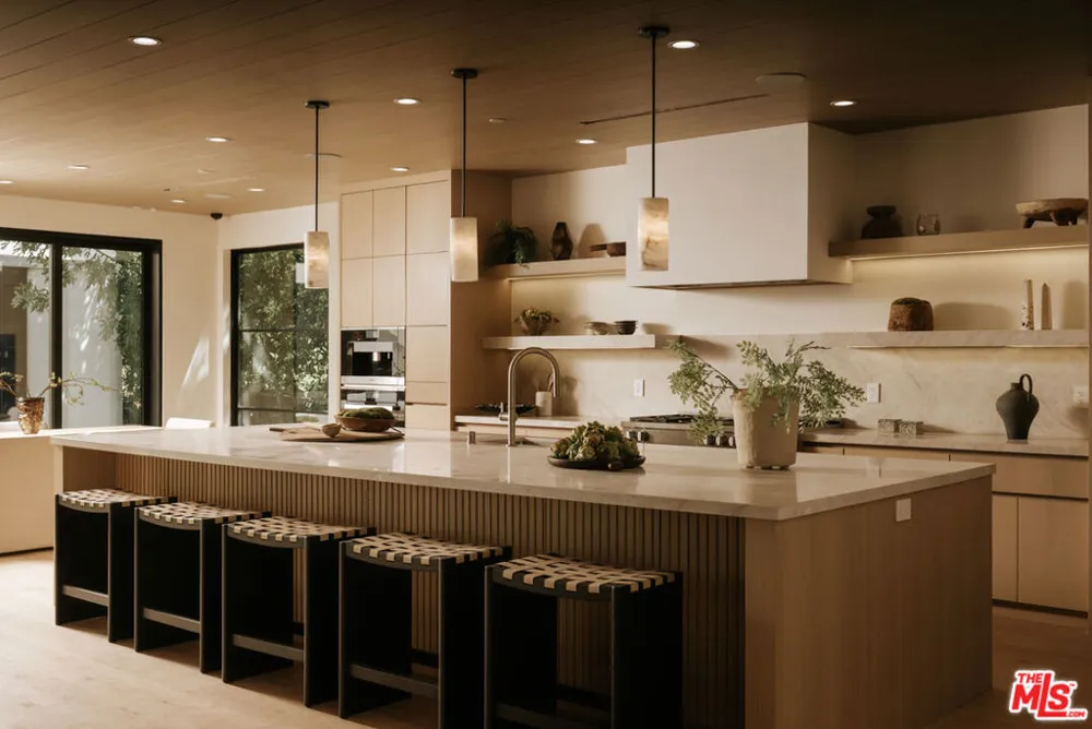 2878 Deep Canyon Drive Beverly Hills, CA 90210