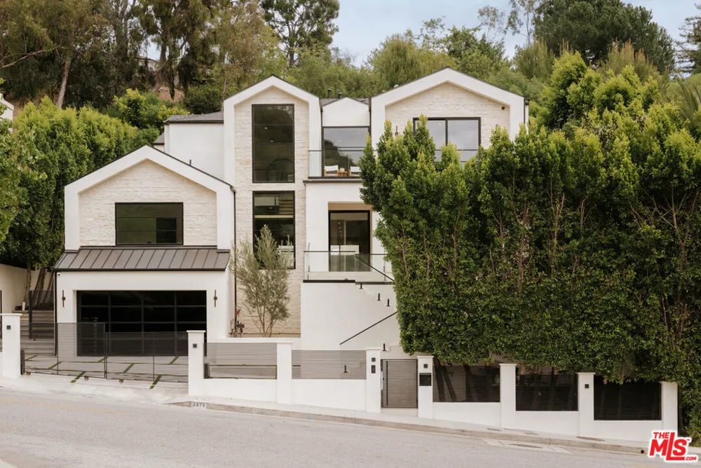 2878 Deep Canyon Drive Beverly Hills, CA 90210