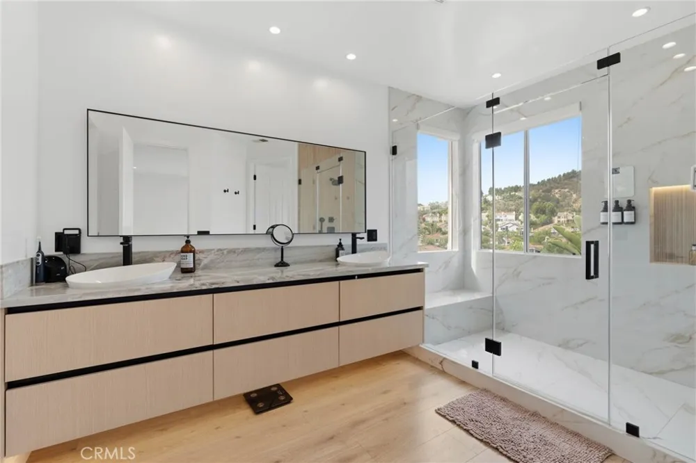 3633 Calle Jazmin Calabasas, CA 91302