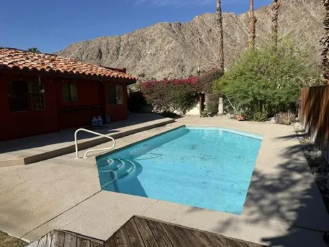 52210 Avenida Juarez