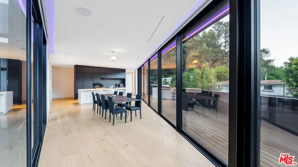 1907 Beverly Drive Los Angeles, CA 90210