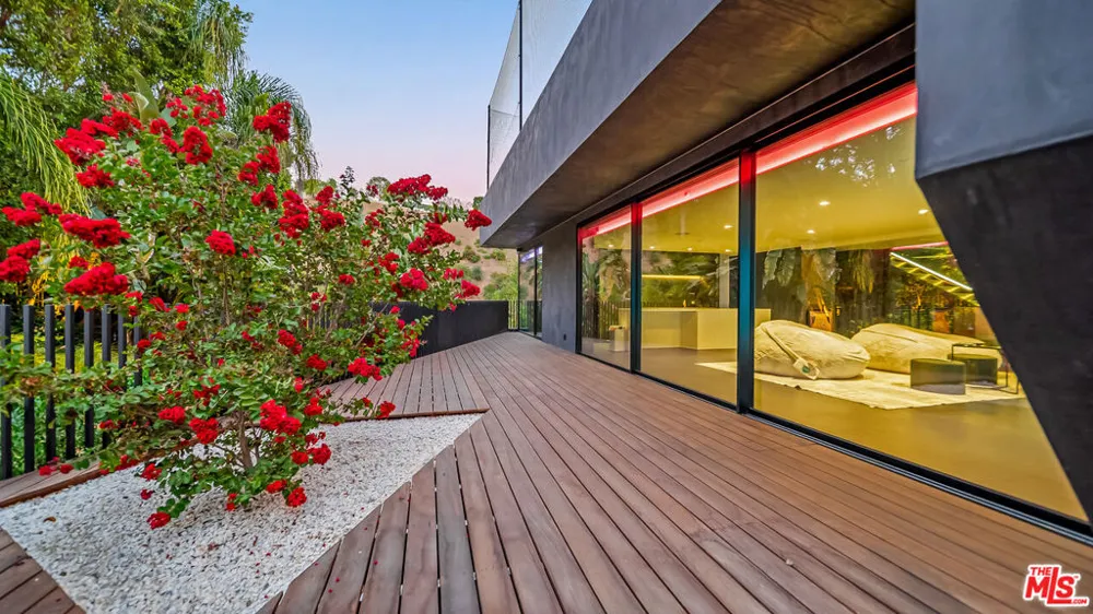 1907 Beverly Drive Los Angeles, CA 90210