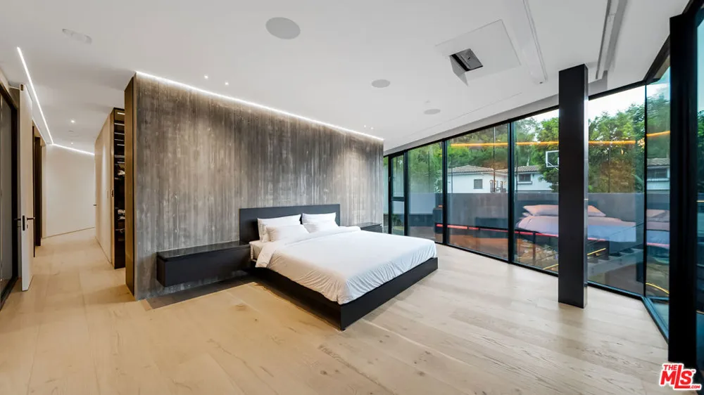1907 Beverly Drive Los Angeles, CA 90210