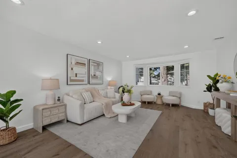 821 Montgomery Street