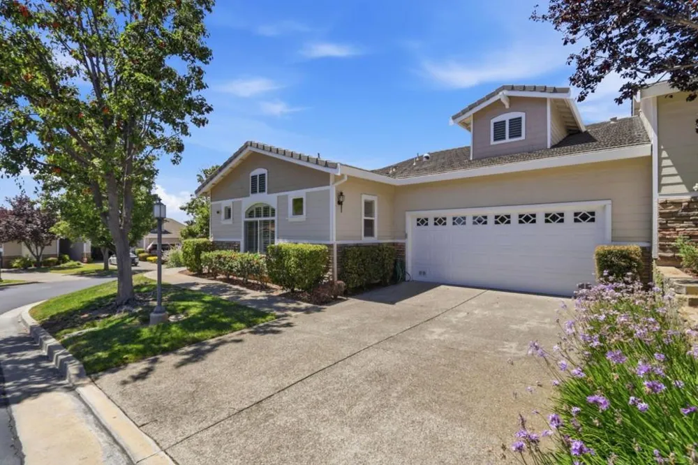 9066 Village View Loop San Jose, CA 95135
