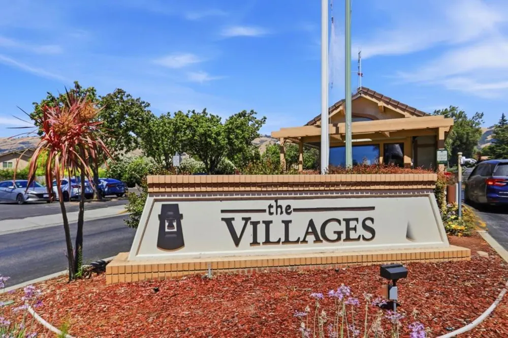 9066 Village View Loop San Jose, CA 95135