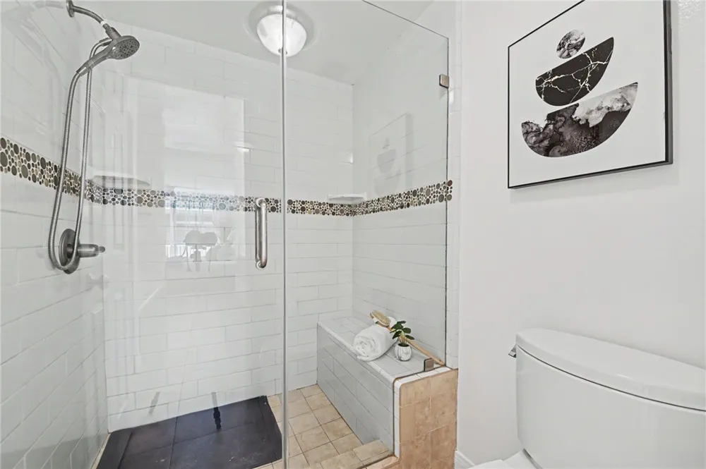 11667 Gorham #304 Los Angeles, CA 90049