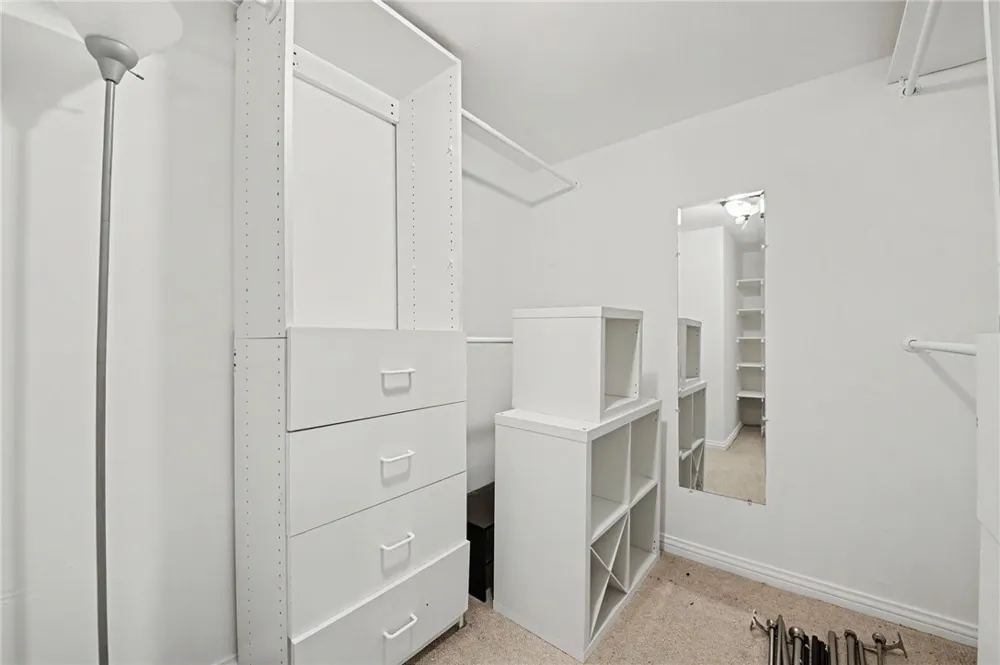 11667 Gorham #304 Los Angeles, CA 90049