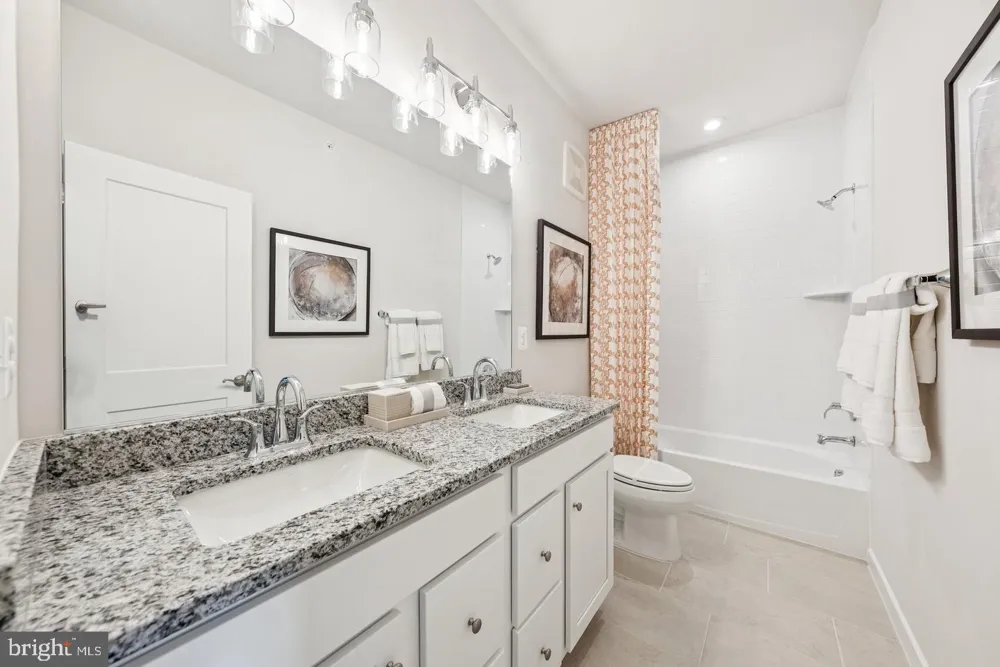 13826 QUARTZ AVENUE Woodbridge, VA 22193