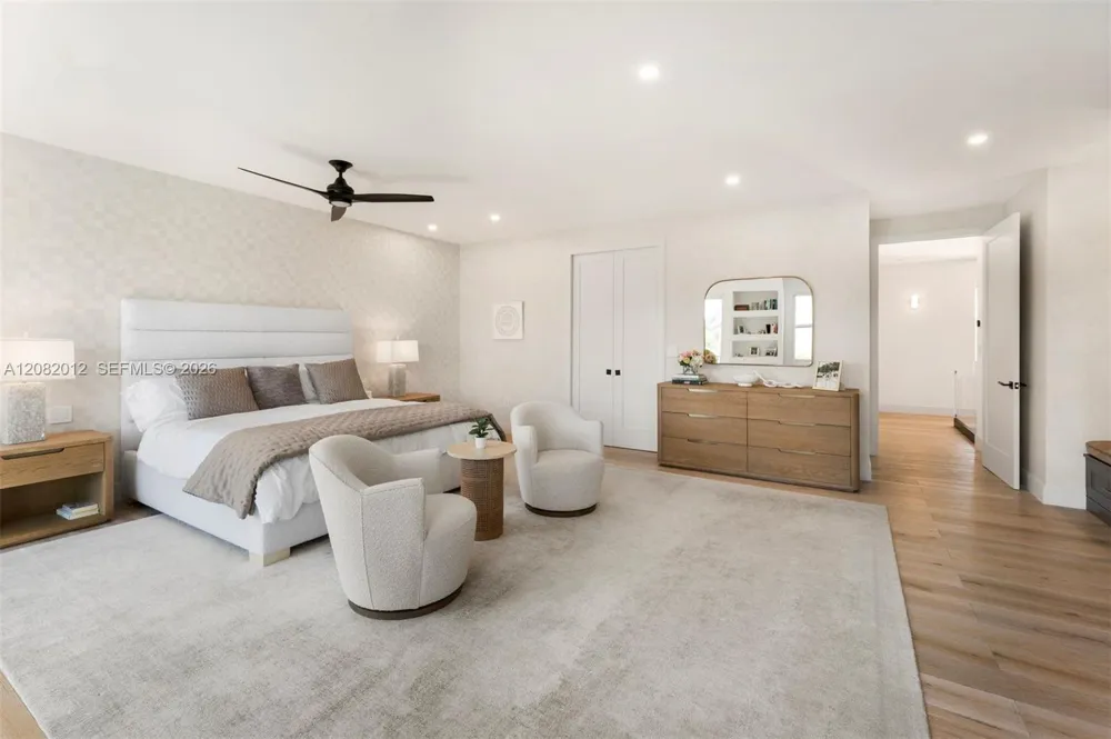2181 Bay Rd Miami Beach, FL 33140
