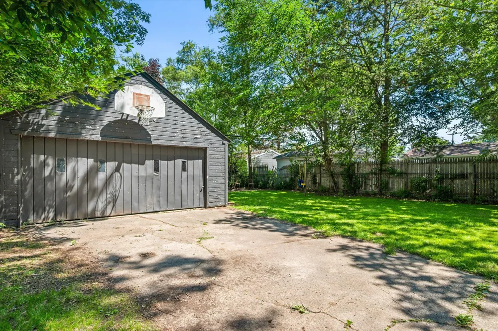 1666 Pearson Street Ferndale, MI 48220
