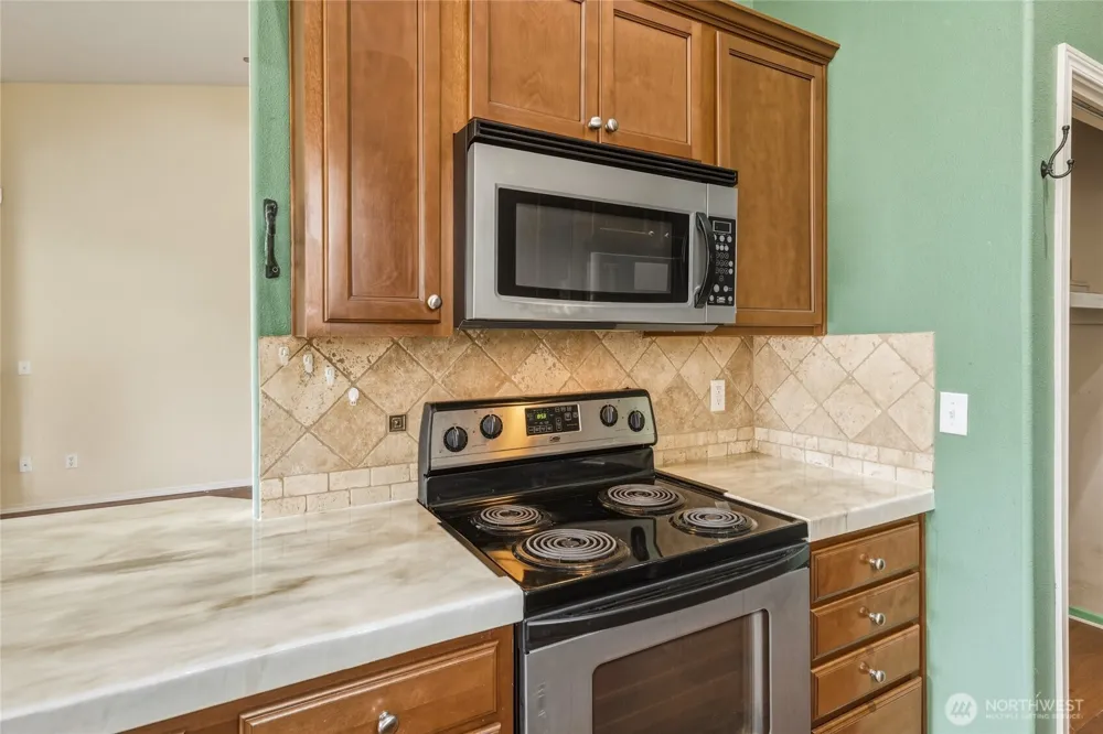 90 Glen Gate Loop Cathlamet, WA 98612