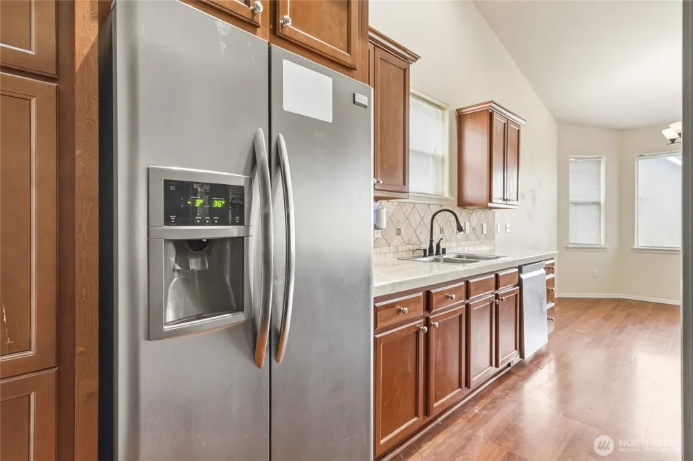 90 Glen Gate Loop Cathlamet, WA 98612